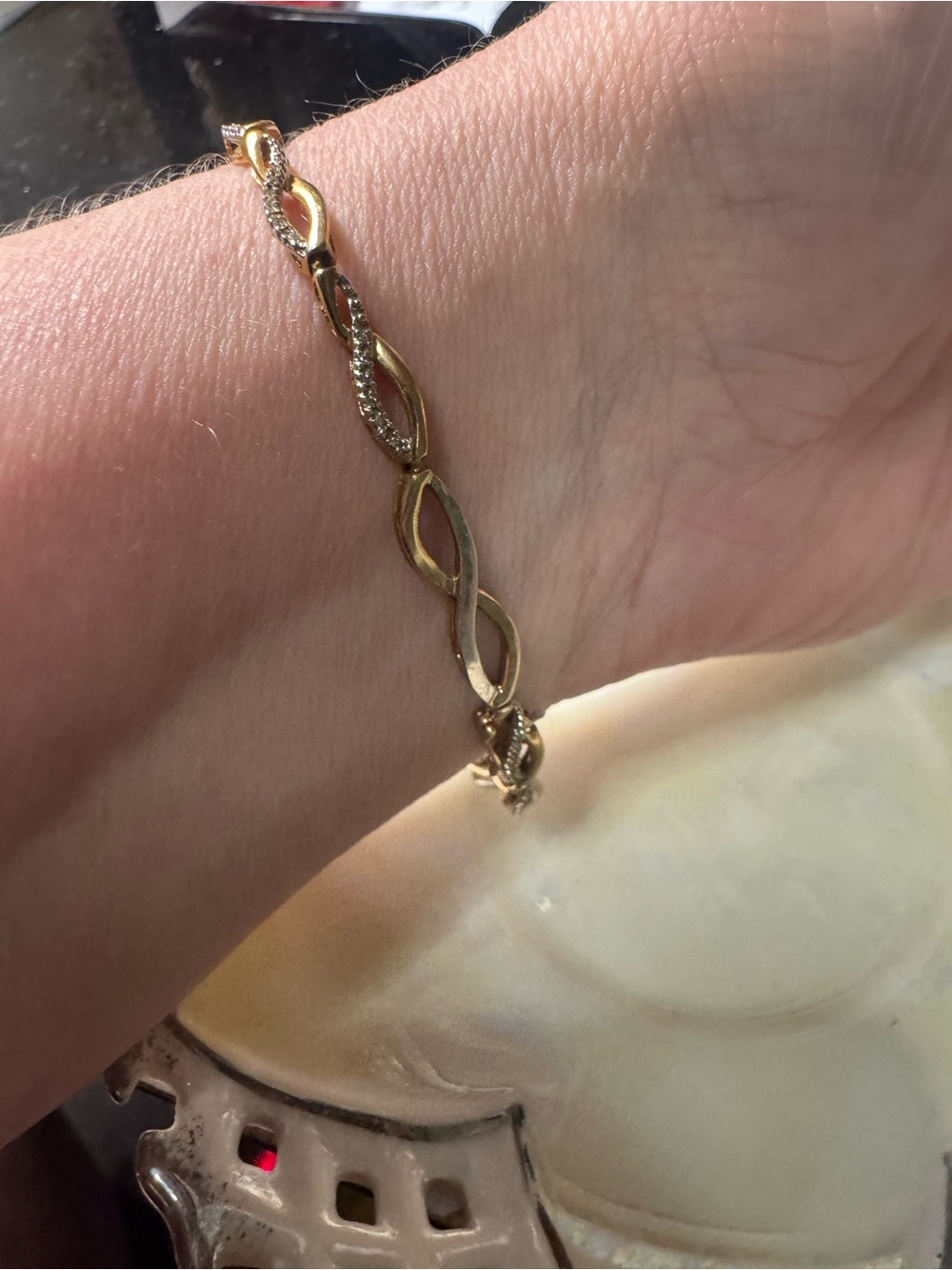 Solid 14K Yellow Gold Diamond Infinity Link Bracelet 8.75" 8g QG India AS-IS - Picture 4 of 7